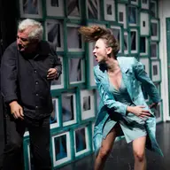 Două texte contemporane, la final de noiembrie, în regia actorilor de la Teatrul Maghiar