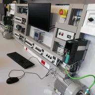 Un nou laborator modern la UPT, dotat cu sprijinul Siemens România și Electric Sys SRL