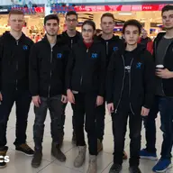 Elevii echipei heRObotics din Timișoara programează roboți aflați la bordul Stației Spațiale Internaționale
