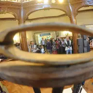 Langa Brancusi, expozitie de o ora
