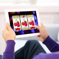 Afla aici care sunt avantajele cazinourilor online