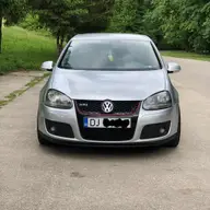 Vând Golf V motor 1.9 diesel (105 cp)