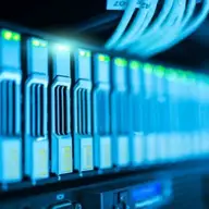 Servere dedicate sau servere virtuale?