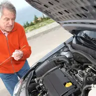 Doresc să cumpăr o mașină de ocazie, la un preț corect. Cum verific unde a mai circulat în străinătate?