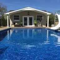 Ce trebuie să știi dacă vrei să-ți construiești o piscină în curte