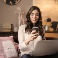 Lucrezi de acasă? 5 trucuri de styling pentru un look îngrijit