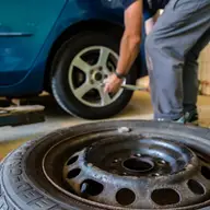 Cum îţi dai seama care sunt anvelopele potrivite pentru maşina ta?