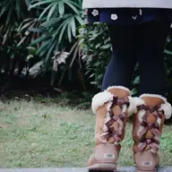 Cum recunoști cizmele UGG originale