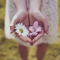 Care este floarea ta protectoare dacă ești născută într-o lună de primăvară?