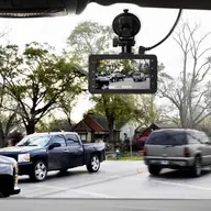 Camera auto normala sau duala?
