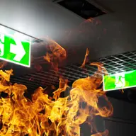Ce trebuie să faci în caz de incendiu: 12 reguli