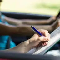 Obtineti rapid si eficient permisul auto cu ajutorul celor de la Scoala Auto BUZZ Bucuresti