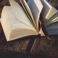 O librărie online modernă!