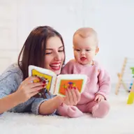 Ce cadouri să oferi unei tinere mămici? 5 idei practice