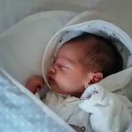 7 produse pe care să le ai în casă pentru prima zi cu bebelușul