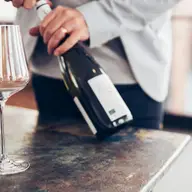 5 cele mai utile accesorii pentru vin