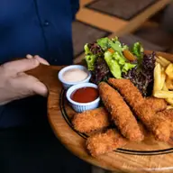 Rețete simple cu carne de pui. Trei idei care îi vor mulțumi chiar și pe mofturoși