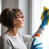 10 accesorii esentiale de curatare pe care fiecare ar trebui sa le aiba casa