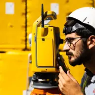 Ești în căutarea unei echipe de ingineri topografi? Descoperă oferta Eurosurvey