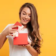 5 idei de cadouri pentru persoane apropiate