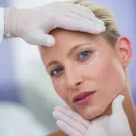 Beneficii neașteptate ale serviciilor de chirurgie plastică din Craiova