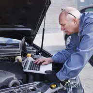 Cum sa gasesti baterii auto de calitate, la un pret avantajos? Sfaturi utile