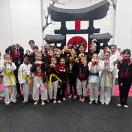 Clubul Sportiv K-ZE Karate s-a situat pe primul loc la competiția de la Arad