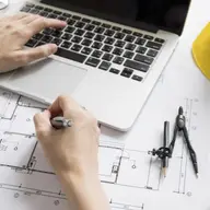 Transformă proiectarea într-o experiență fluidă: ghid pentru utilizarea eficientă AutoCAD și Revit