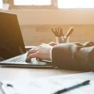 Beneficiile și diferența de performanță a laptopurilor refurbished