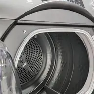 Tehnologii noi în uscătoarele de rufe: formula uscătorului ideal