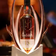B.D.G. Import și Glenfiddich aduc în România un whisky de excepție: Glenfiddich 40 YO