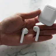 Căștile wireless: cadoul ideal care îmbină funcţionalitatea cu estetica
