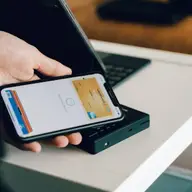 Poți folosi portofele digitale în magazinele din Timișoara?