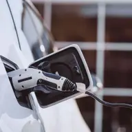 De ce autoutilitarele electrice sunt soluția ideală pentru afacerea ta