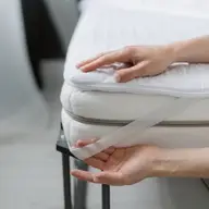 Cum să îmbunătățești fermitatea saltelei cu ajutorul unui topper?
