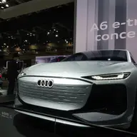 Mașinile smart: o reflexie a viitorului din industria auto?