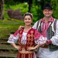 Cursuri de dansuri populare pentru copii și adulți, la Centrul de Cultură și Artă Timiș