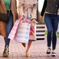De la așteptare la asistență instantanee: noua eră a suportului e-commerce cu AI