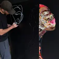 Între libertate artistică și ascensiune globală: Vladinsky deschide Afterimage la HOFA Gallery