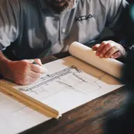 Renovarea apartamentului în Timișoara: Costuri, proceduri și meșteri recomandați