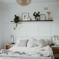 Design minimalist: cum să integrezi un pat metalic în dormitor