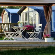Avantajele pavilioanelor de grădină în amenajarea spațiului exterior