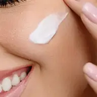 7 ingrediente care ajută la hidratarea eficientă a tenului
