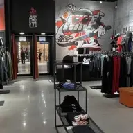 Sneaker Store