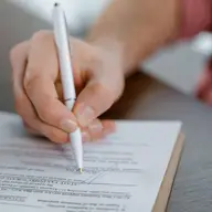 Creditul instant explicat simplu: ce înseamnă, cum funcționează și când ar trebui să îl folosești