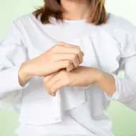 Pielea iritată nu are nevoie de extreme: cum o calmezi fără să agravezi situația