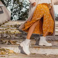 Încălțăminte din piele pentru toamnă: alegeri inspirate pentru femei și bărbați