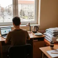 Cât costă să-ți echipezi o garsonieră de student în Timișoara și de unde poți tăia din costuri