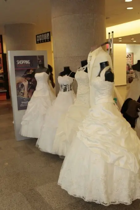 Targ nunti Mall 02 2009