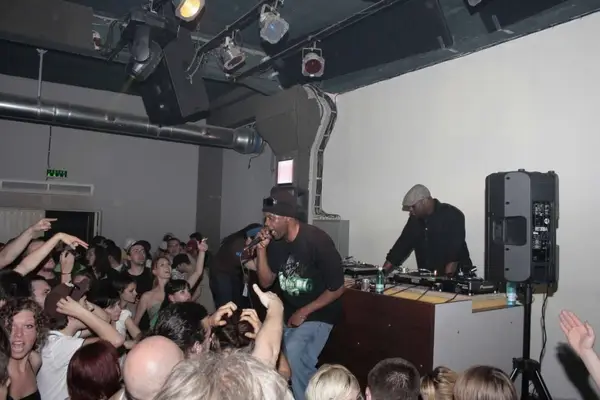 Mampi Swift & MC Spyda aprilie 2009